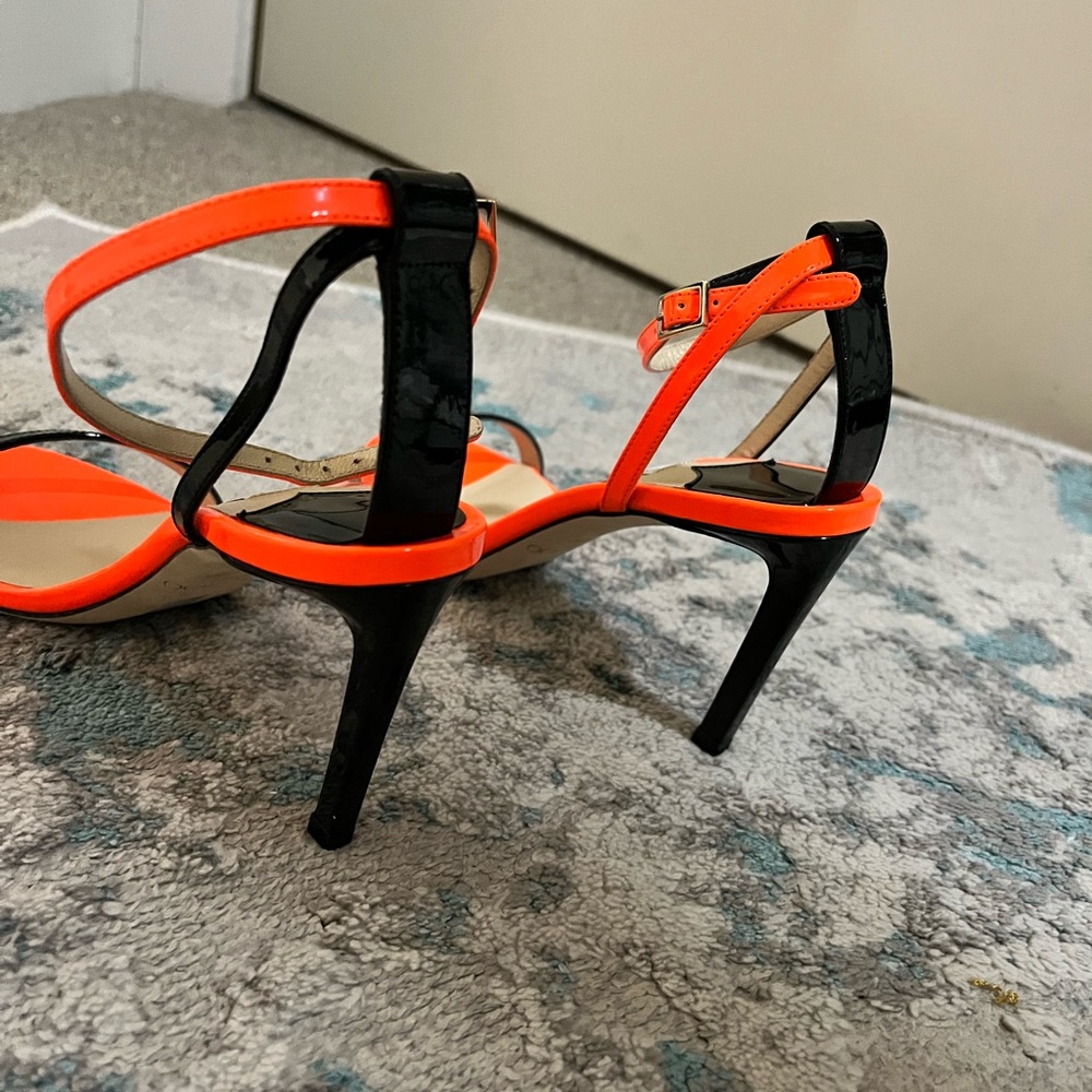 Heels - Picture 2 of 3